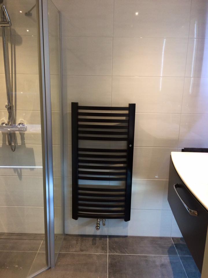 https://www.badmeesters.nl/wp-content/uploads/2016/06/badkamer-rijssen-4.jpg